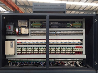 采用進(jìn)口和國(guó)內(nèi)一線品牌的電器元件